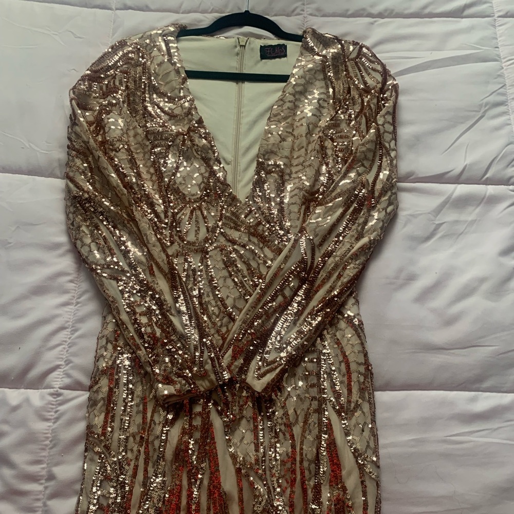 Rose gold short sequin cocktail dress